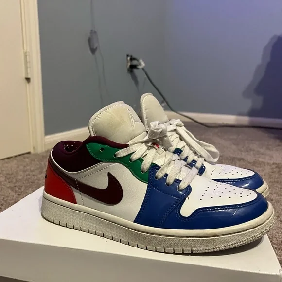 Air Jordan 1 Low SE Multi-Color Size 7.5 in Women’s(6 in Men’s) - Picture 3 of 5